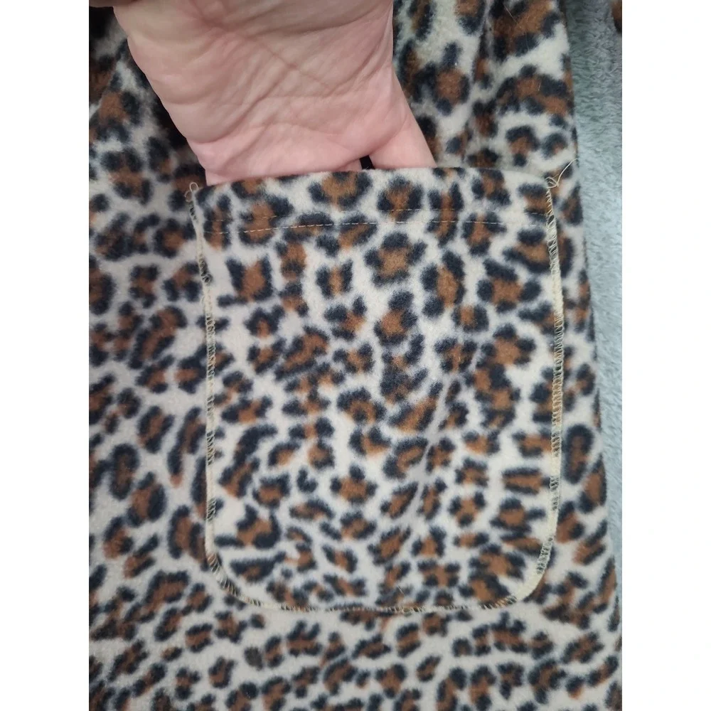 Snuggie Wearable Blanket Fleece Robe Leopard Animal Print Brown‎ Tan One Size